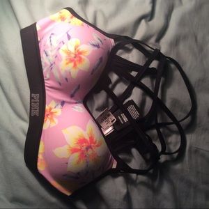 vs pink padded sports bra